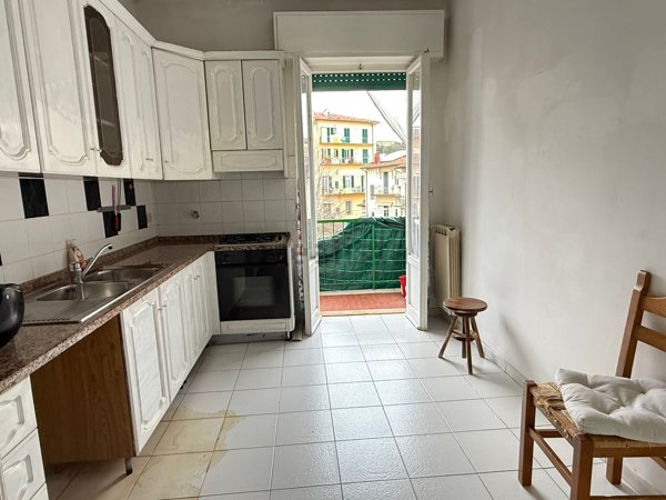 appartamento in vendita a Firenze in zona Campo di Marte