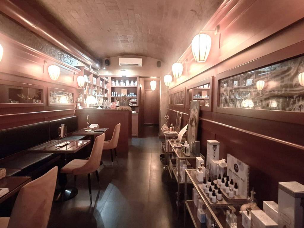negozio in vendita a Firenze in zona Centro San Frediano