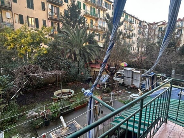 appartamento in vendita a Firenze in zona Statuto
