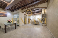 appartamento in vendita a Firenze in zona Centro Santa Maria Novella