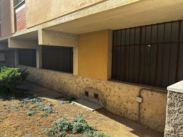 ufficio in vendita a Firenze in zona Brozzi