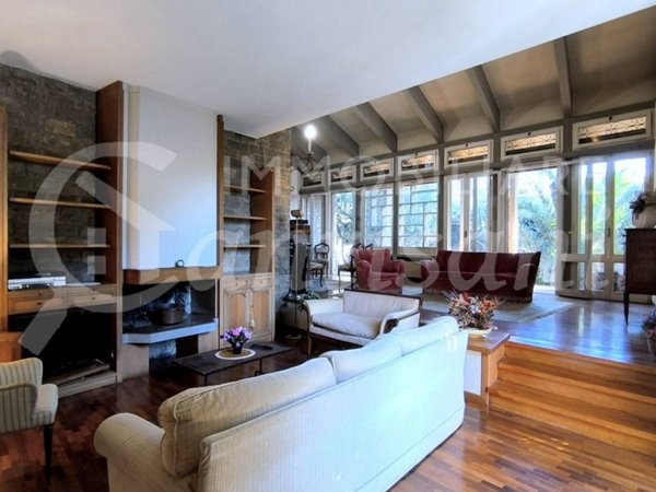 casa indipendente in vendita a Firenze in zona Careggi