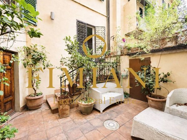casa indipendente in vendita a Firenze in zona Campo di Marte