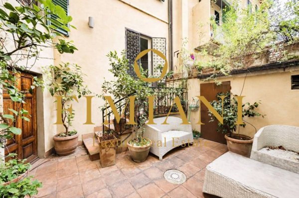 casa indipendente in vendita a Firenze in zona Centro Storico