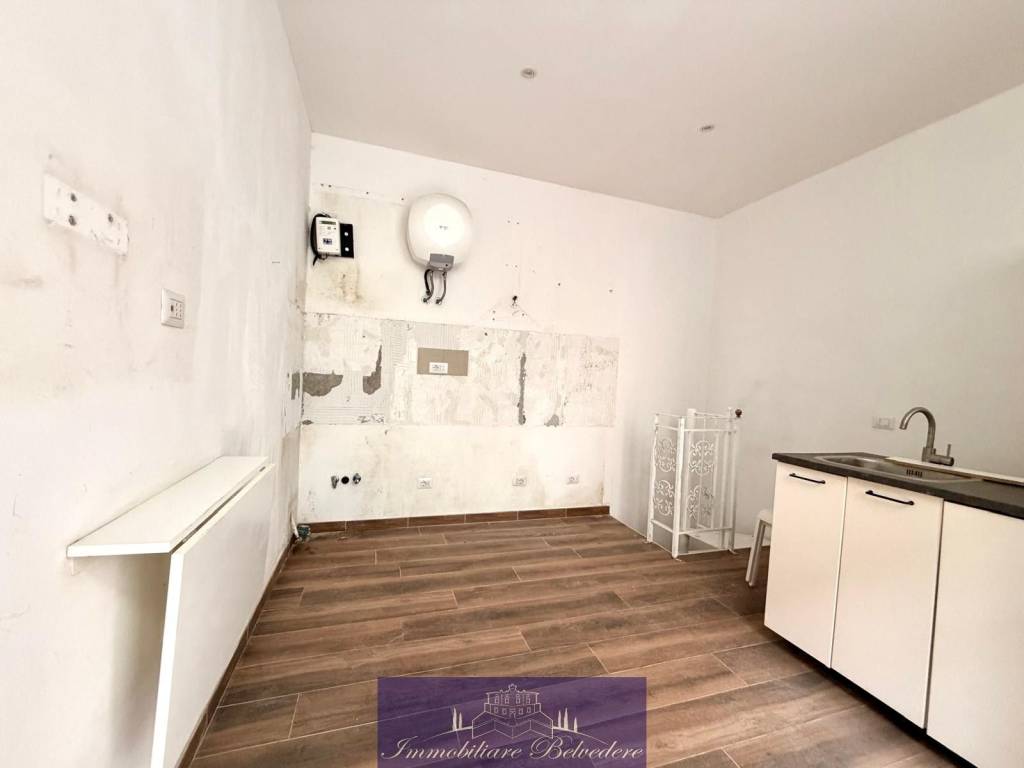 negozio in vendita a Firenze in zona Statuto