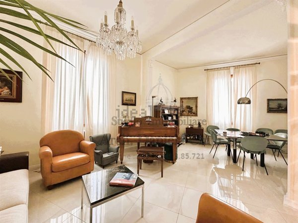 casa indipendente in vendita a Firenze in zona Campo di Marte