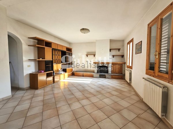 appartamento in vendita a Firenze in zona Ugnano