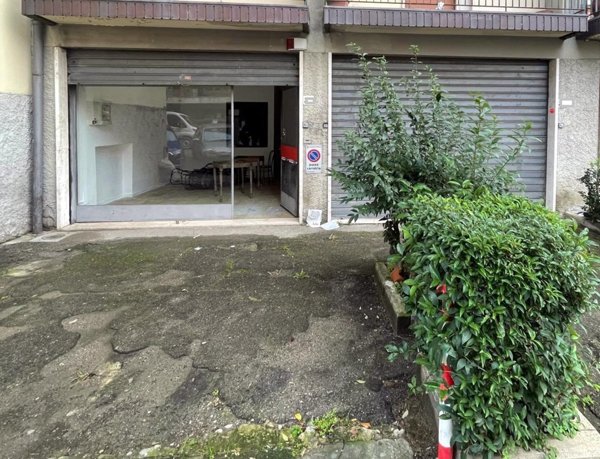 negozio in vendita a Firenze in zona Novoli