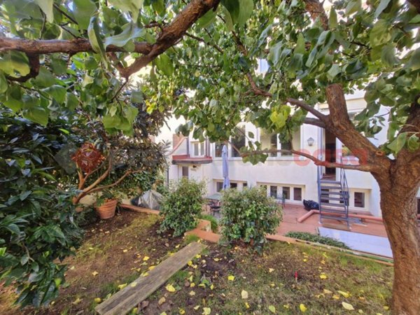 appartamento in vendita a Firenze in zona Campo di Marte