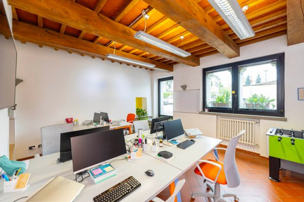 ufficio in vendita a Firenze in zona Le Cure