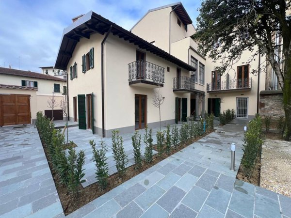 casa indipendente in vendita a Firenze