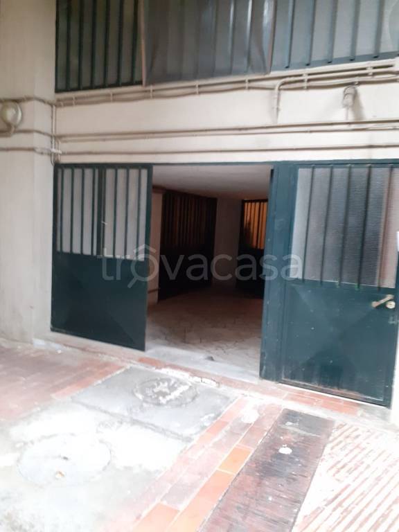 locale di sgombero in vendita a Firenze in zona Coverciano