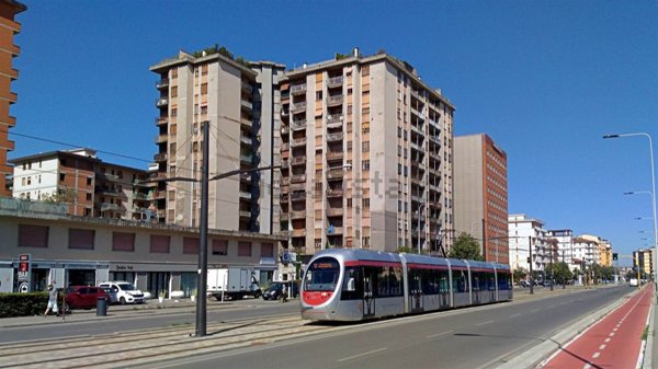 negozio in vendita a Firenze in zona Novoli
