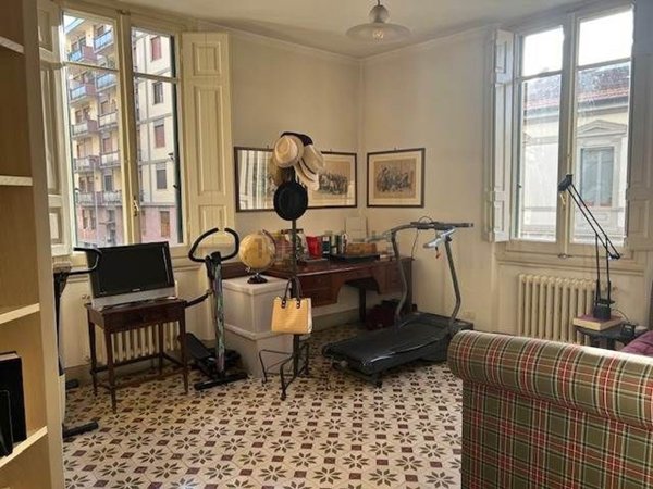 casa semindipendente in vendita a Firenze in zona Statuto