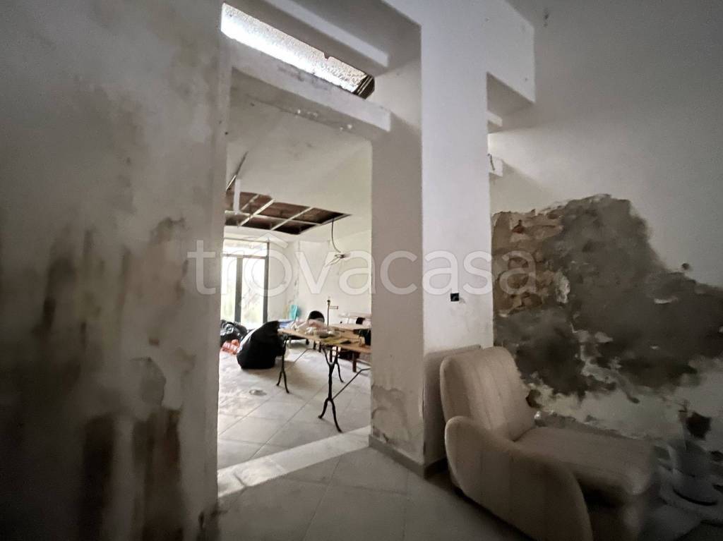 negozio in vendita a Firenze in zona Novoli