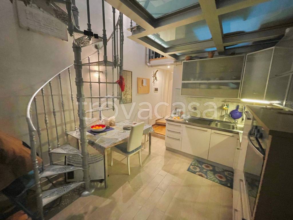 appartamento in vendita a Firenze in zona Coverciano