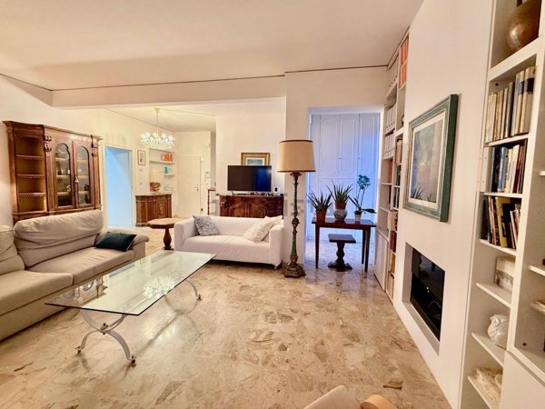 appartamento in vendita a Firenze in zona Isolotto