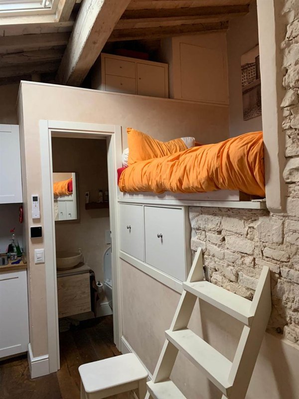 locale di sgombero in vendita a Firenze in zona Centro San Frediano