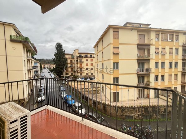 appartamento in vendita a Firenze in zona Campo di Marte