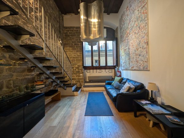 appartamento in vendita a Firenze in zona Centro Santa Maria Novella