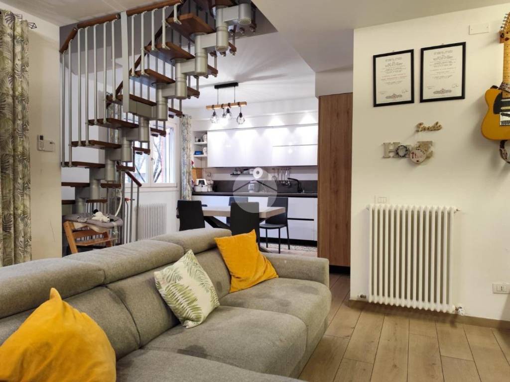 appartamento in vendita a Firenze in zona Coverciano