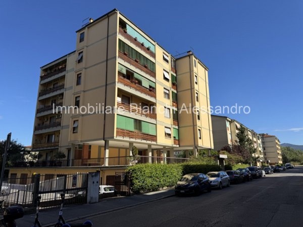 appartamento in vendita a Firenze in zona Isolotto