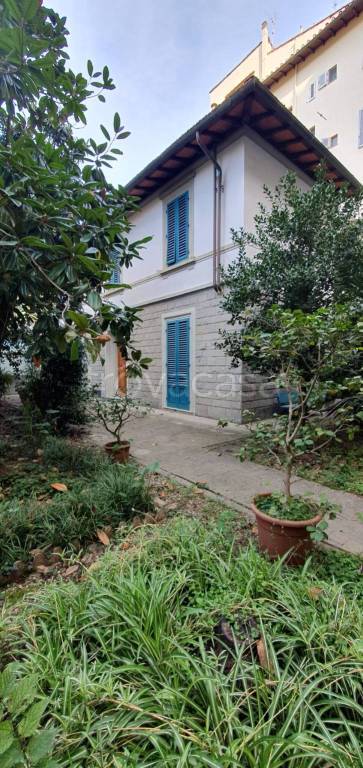 casa indipendente in vendita a Firenze