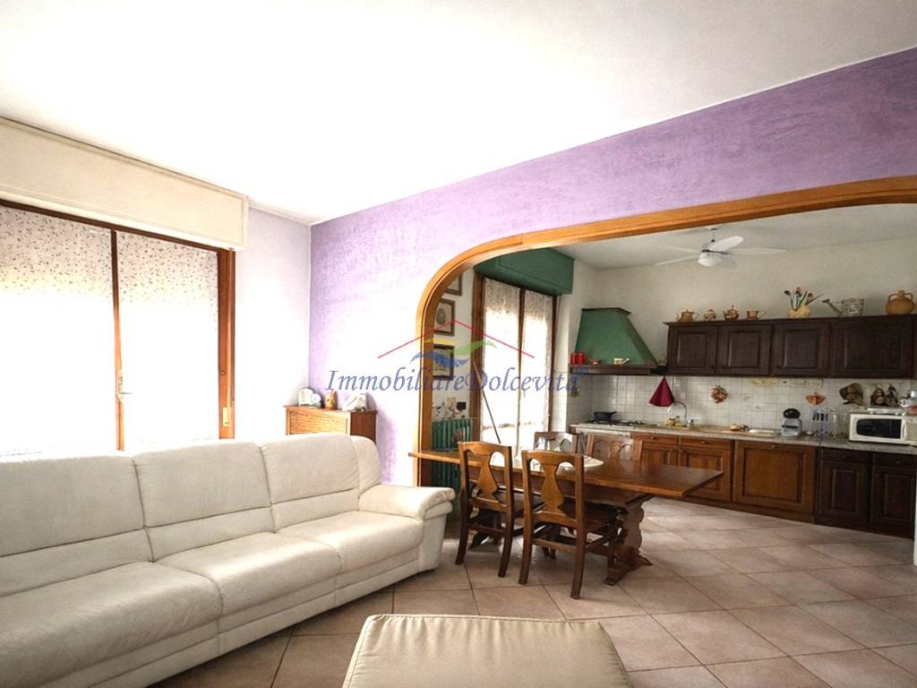 appartamento in vendita a Firenze in zona Isolotto