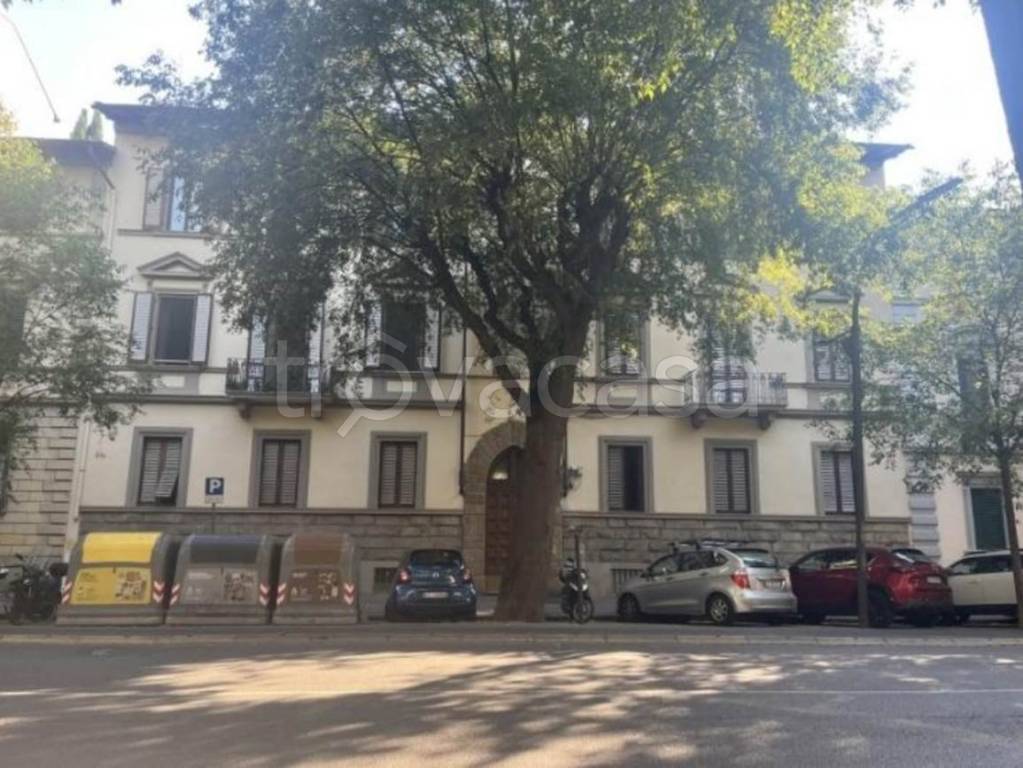 appartamento in vendita a Firenze in zona Campo di Marte