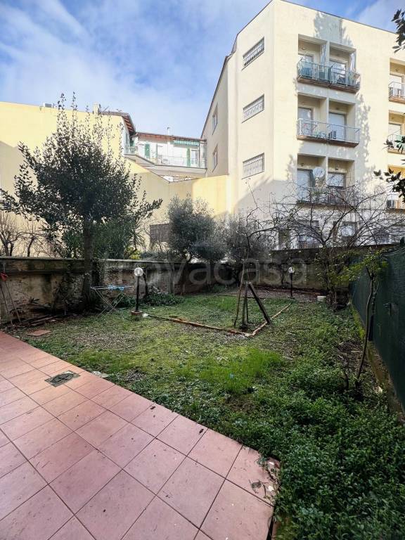 appartamento in vendita a Firenze in zona Statuto