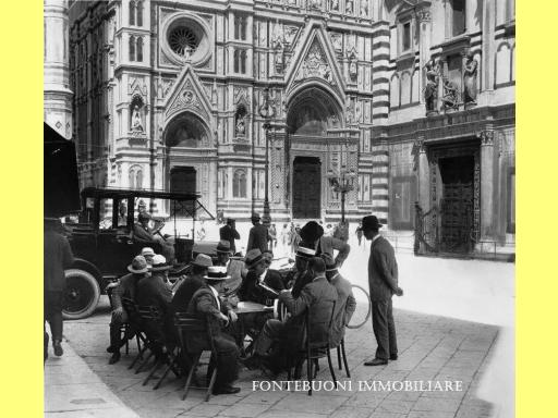 esavano in vendita a Firenze in zona Centro Duomo