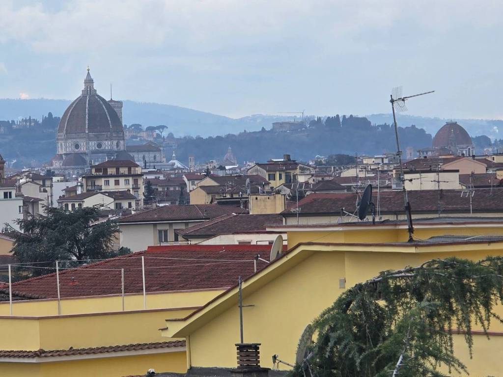 appartamento in vendita a Firenze in zona Campo di Marte