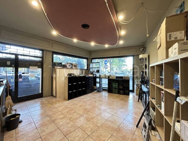 negozio in vendita a Firenze in zona Firenze Nova