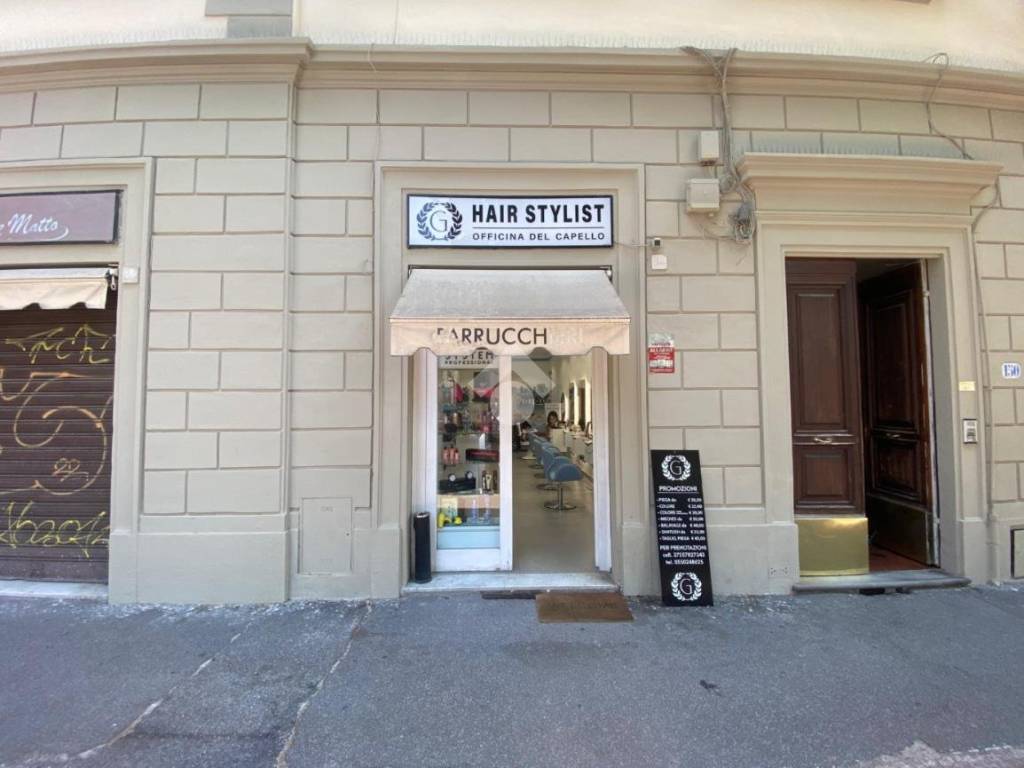 negozio in vendita a Firenze in zona Campo di Marte