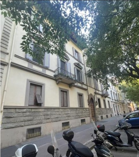 appartamento in vendita a Firenze in zona Campo di Marte