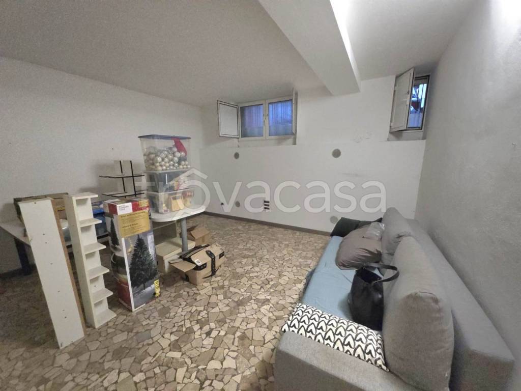 locale commerciale in vendita a Firenze in zona Statuto