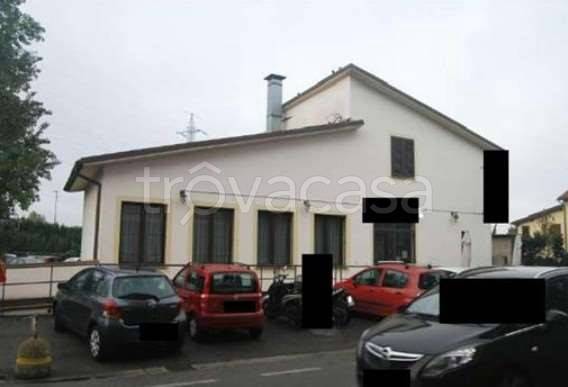 negozio in vendita a Firenze in zona Novoli