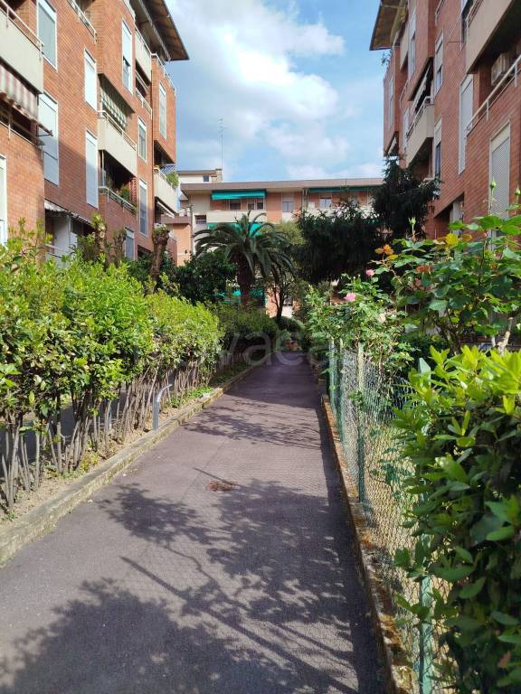appartamento in vendita a Firenze in zona Isolotto