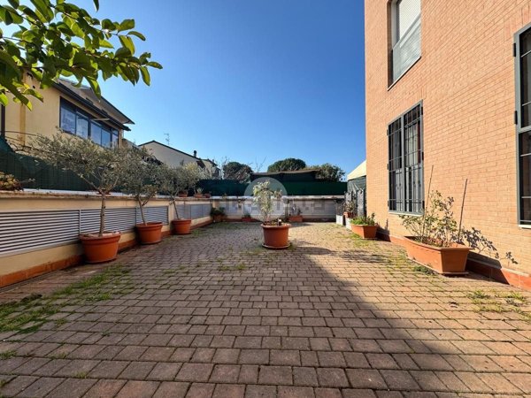 appartamento in vendita a Firenze in zona Legnaia