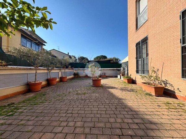 appartamento in vendita a Firenze in zona Legnaia