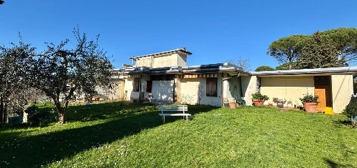 appartamento in vendita a Firenze in zona Ponte a Ema