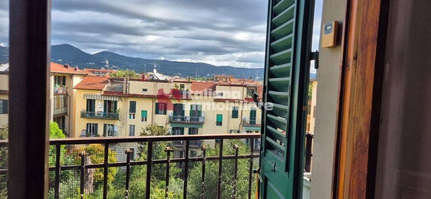 appartamento in vendita a Firenze in zona Campo di Marte