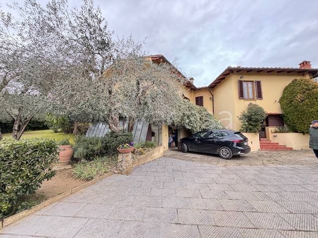 casa indipendente in vendita a Firenze in zona Bellosguardo