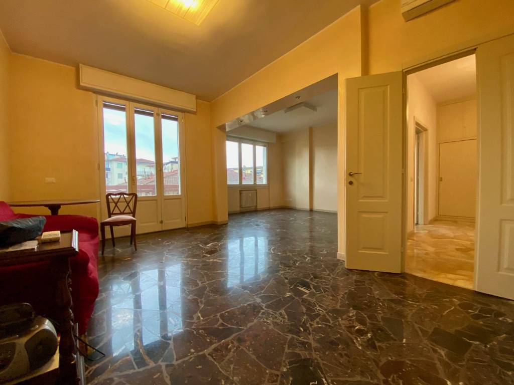 appartamento in vendita a Firenze in zona Campo di Marte