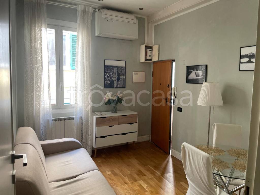 appartamento in vendita a Firenze in zona Centro Santa Maria Novella