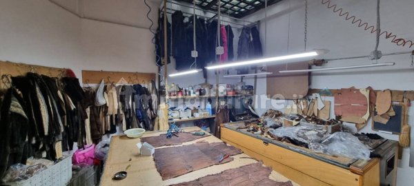 casa semindipendente in vendita a Firenze in zona Statuto