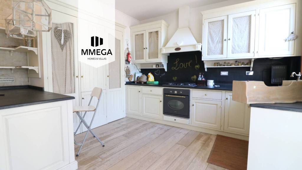 appartamento in vendita a Firenze in zona Campo di Marte