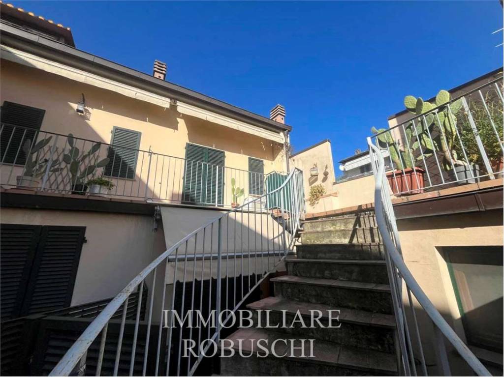 appartamento in vendita a Firenze in zona Campo di Marte