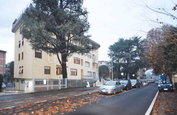 appartamento in vendita a Firenze in zona Isolotto