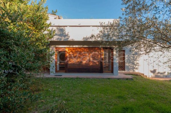 casa indipendente in vendita a Firenze in zona Settignano